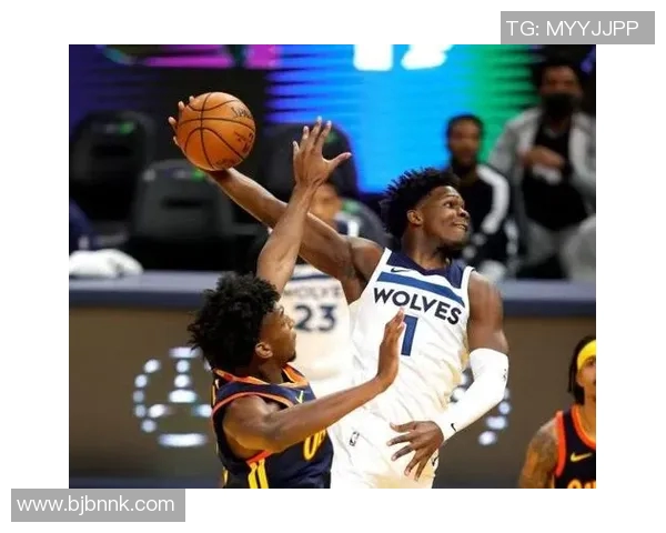 奥林匹亚与狼队激战正酣谁能在这场对决中笑到最后